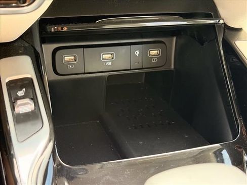 Used 2022 Kia Sorento SX FWD image 29