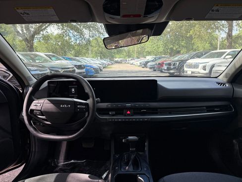 Used 2025 Kia K4 FWD image 31