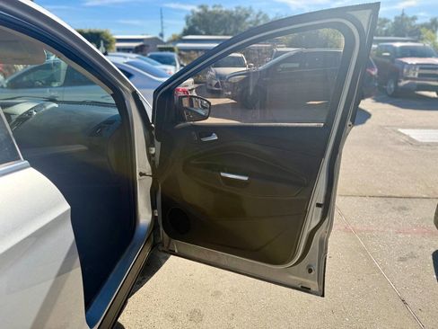 Used 2014 Ford Escape SE w/ Equipment Group 201A image 14