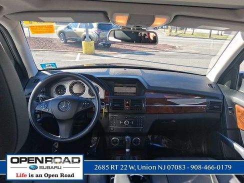 Used 2011 Mercedes-Benz GLK 350 4MATIC image 12