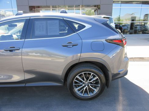 Used 2025 Lexus NX 350h AWD w/ Accessory Package (2T) image 4
