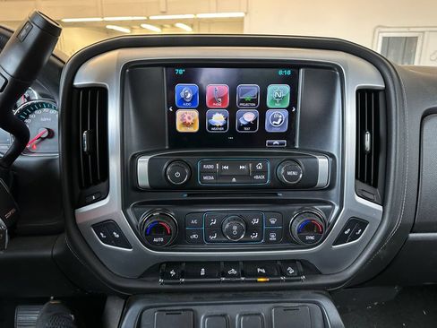 Used 2017 GMC Sierra 1500 SLT w/ SLT Premium Package AWD/4WD image 8