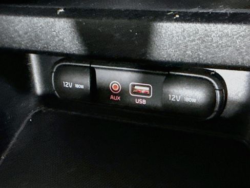 Used 2019 Kia Forte LXS FWD image 40