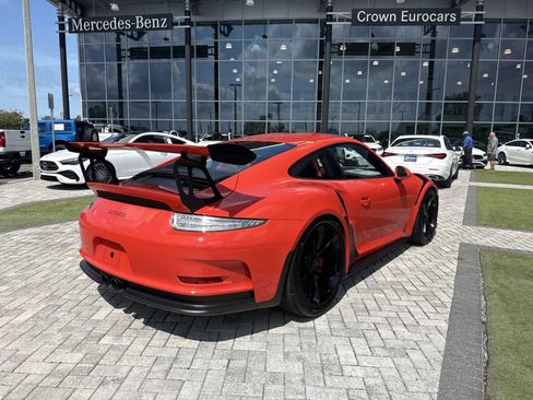 Used 2016 Porsche 911 GT3 RS RWD image 5