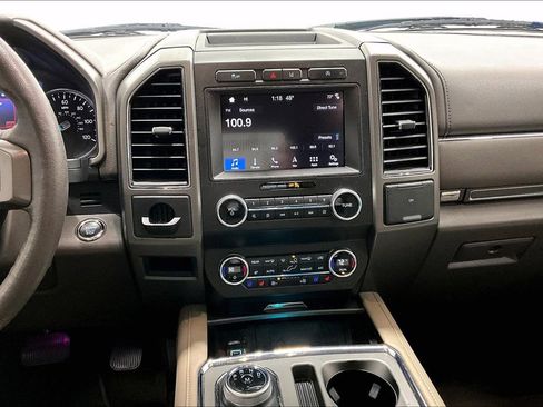 Used 2019 Ford Expedition XLT w/ Equipment Group 202A image 8