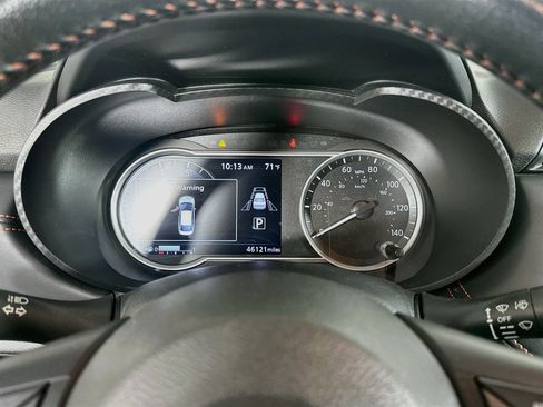 Used 2025 Nissan Versa SR FWD image 19