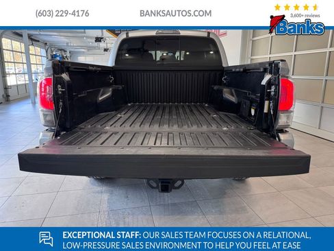Used 2023 Toyota Tacoma TRD Sport image 7