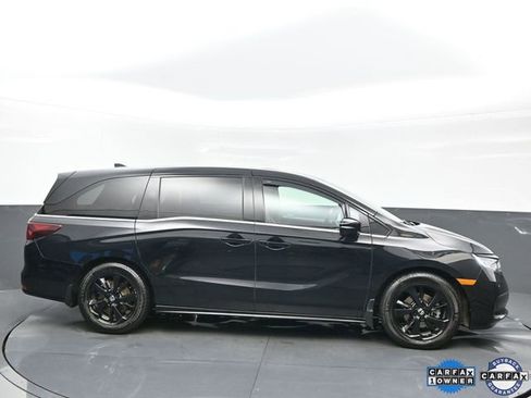 Certified 2023 Honda Odyssey Sport image 7
