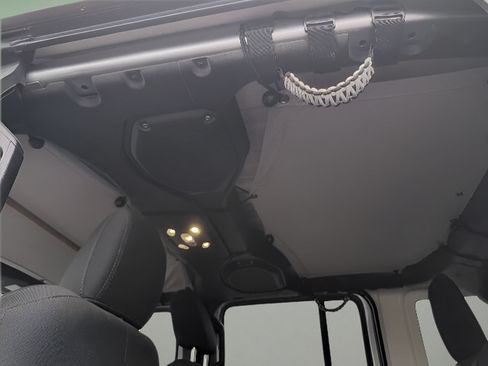 Used 2020 Jeep Wrangler Unlimited Sport S AWD/4WD image 18
