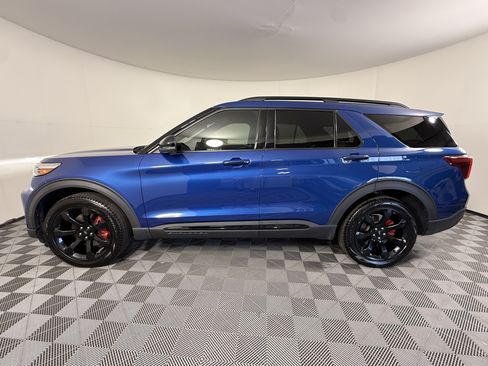 Certified 2022 Ford Explorer ST w/ Equipment Group 401A AWD/4WD image 5