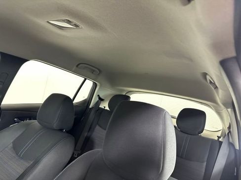 Used 2021 Nissan Leaf SV image 12