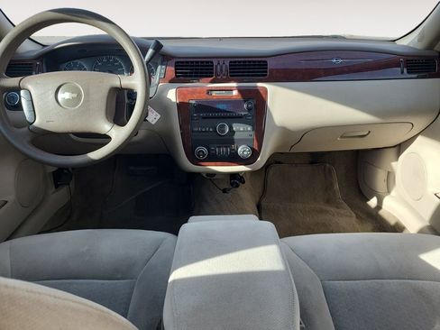 Used 2008 Chevrolet Impala LT FWD image 10