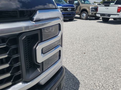 New 2026 Ford F350 Platinum image 4