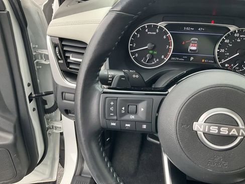 Certified 2023 Nissan Rogue SV w/ SV Premium Package image 22