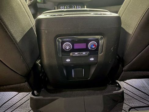 Used 2023 Chevrolet Tahoe LS image 25