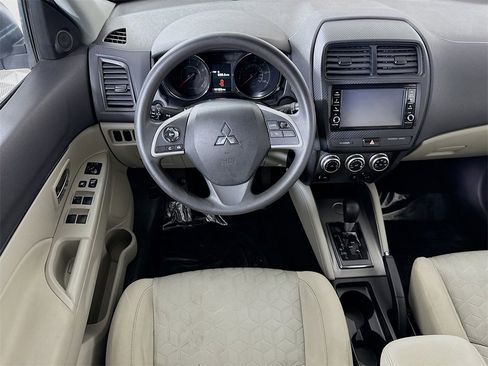 Used 2020 Mitsubishi Outlander Sport ES image 3