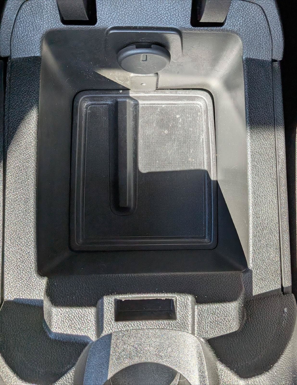 Used 2010 Chevrolet Camaro SS RWD image 20