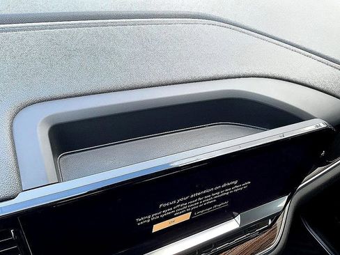 Used 2023 GMC Sierra 1500 Elevation image 20