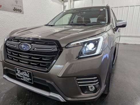 Used 2024 Subaru Forester Touring image 3