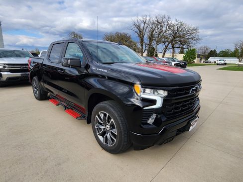 Used 2024 Chevrolet Silverado 1500 RST w/ Protection Package AWD/4WD image 3