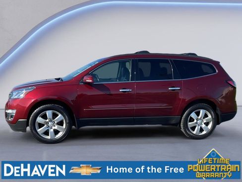 Used 2017 Chevrolet Traverse Premier FWD image 3