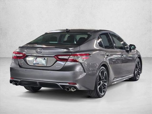Used 2018 Toyota Camry XSE FWD image 5