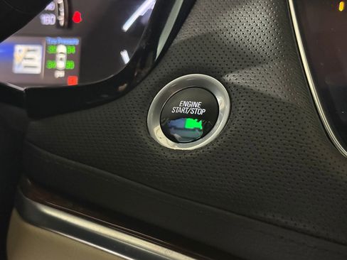 Used 2017 Cadillac XT5 Luxury w/ Driver Awareness Package image 35