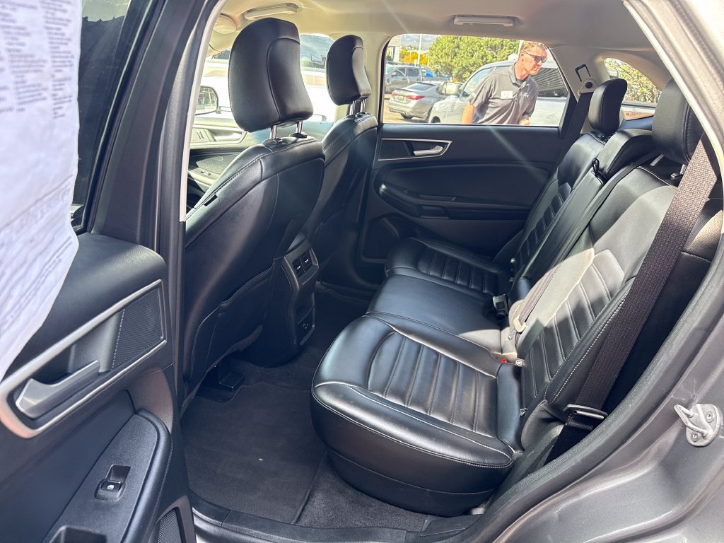 Used 2022 Ford Edge SEL AWD/4WD image 19