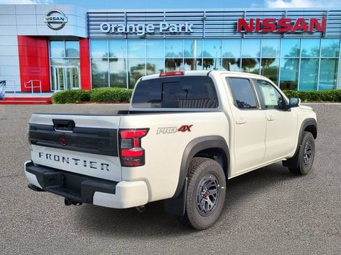 New 2026 Nissan Frontier 4x4 Crew Cab image 2