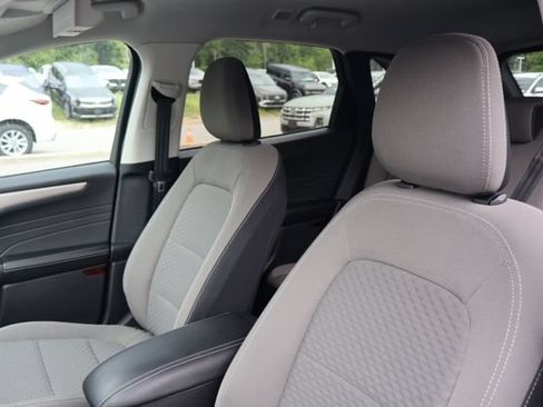 Used 2021 Ford Escape SE w/ Cold Weather Package AWD/4WD image 7