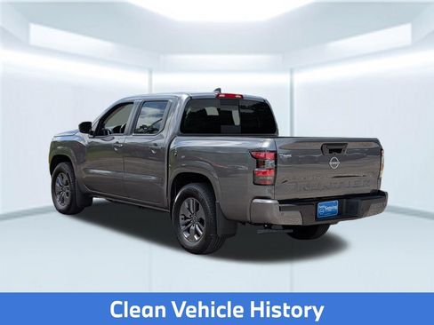 Certified 2025 Nissan Frontier SV RWD image 5
