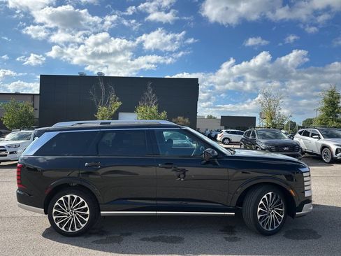 New 2026 Hyundai Palisade Calligraphy FWD image 9