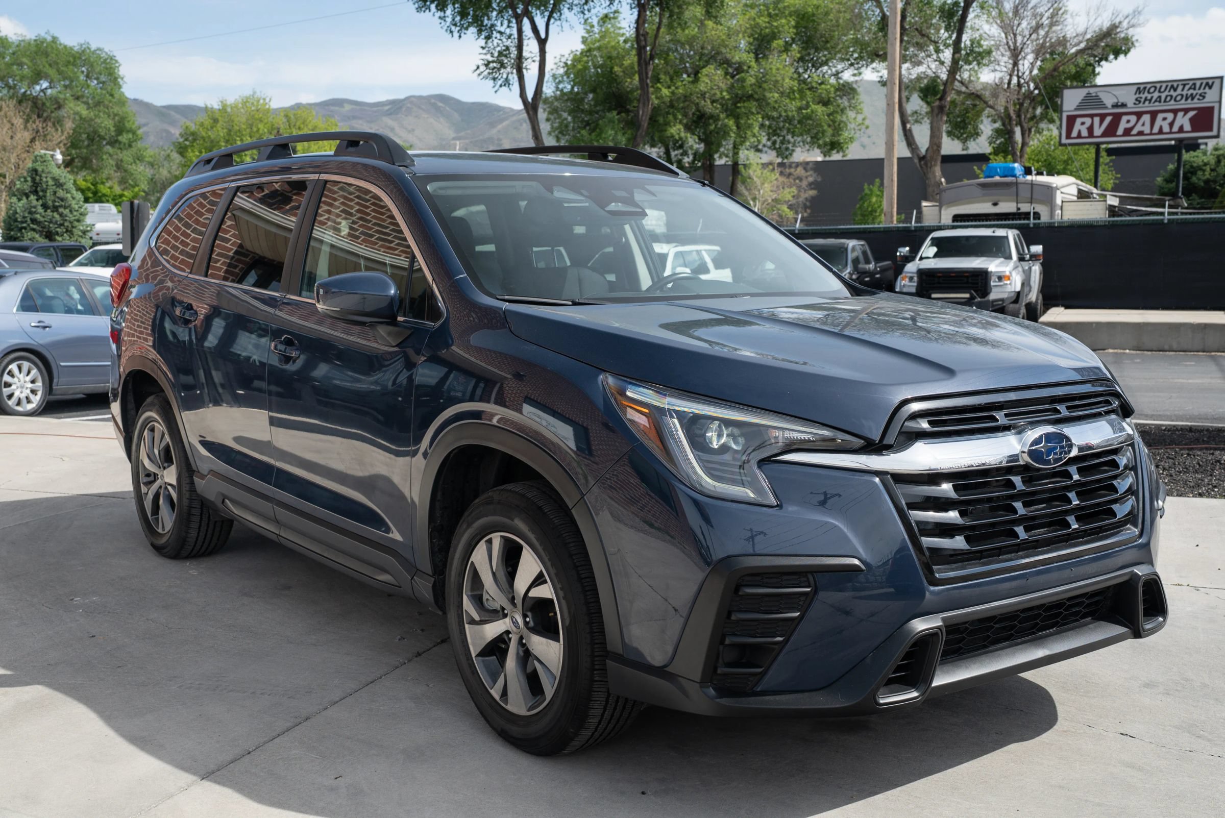 Used 2024 Subaru Ascent Premium w/ Convenience Package AWD/4WD image 9
