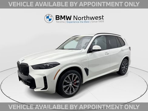 Used 2026 BMW X5 xDrive50e w/ M Sport Package image 1