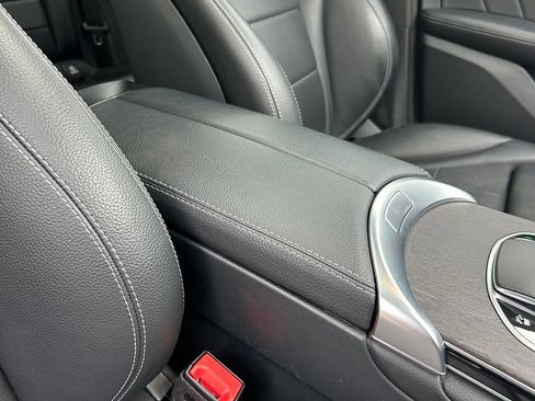 Used 2021 Mercedes-Benz GLC 300 4MATIC Coupe image 36