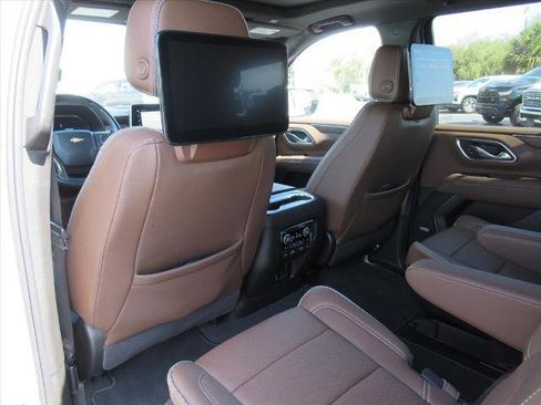 Certified 2024 Chevrolet Tahoe High Country w/ Advanced Technology Package image 36