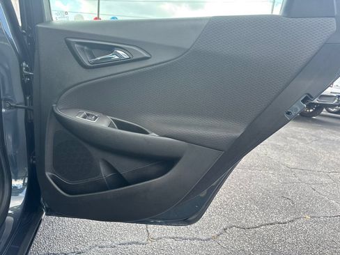 Used 2020 Chevrolet Malibu LT FWD image 17