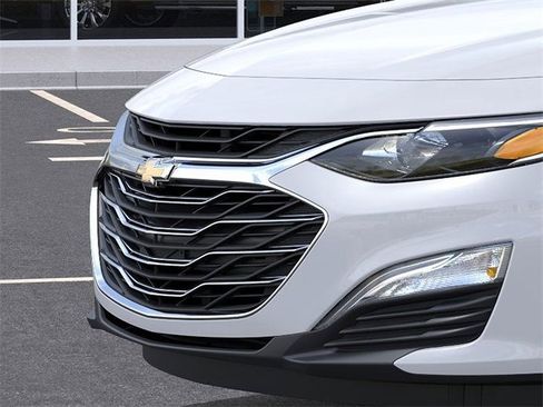 New 2022 Chevrolet Malibu LS image 13