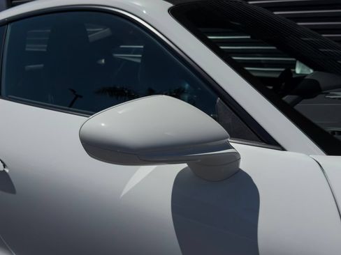 Used 2026 Porsche 911 GT3 RWD image 15