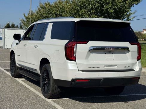 Certified 2023 GMC Yukon XL SLT image 12