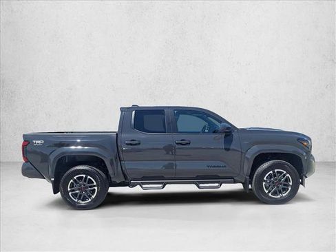 Used 2022 Toyota Tundra SR5 w/ TRD Sport Package RWD image 4