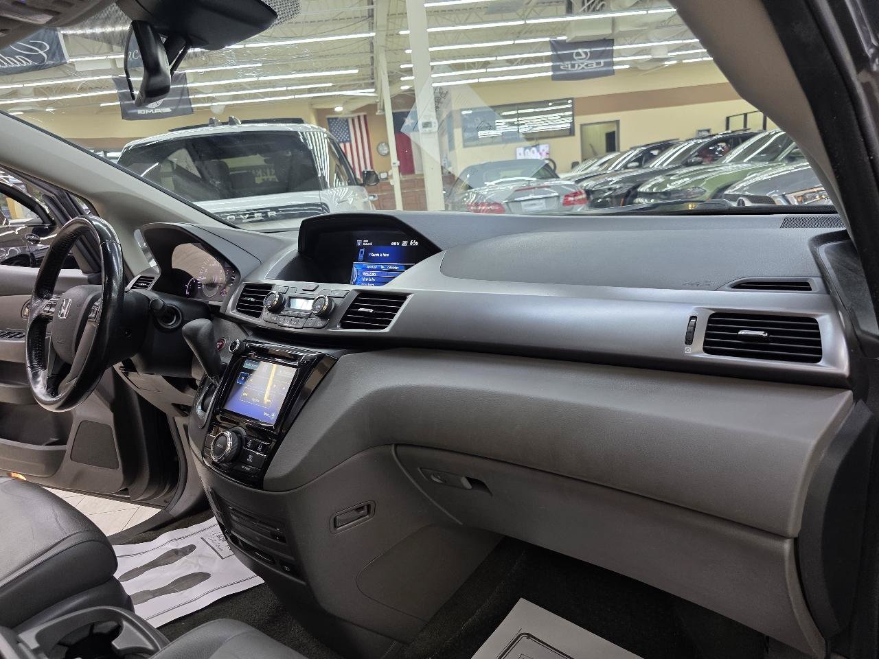 Used 2015 Honda Odyssey EX-L image 22