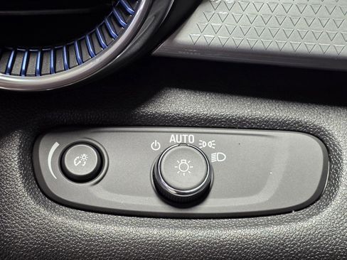 New 2026 Chevrolet Trax LT image 33