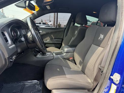Used 2022 Dodge Charger Scat Pack RWD image 10
