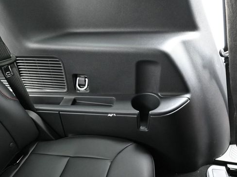 New 2026 Ford Explorer ST-Line w/ ST-Line Street Pack image 32