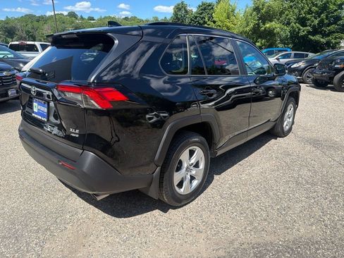 Used 2020 Toyota RAV4 XLE w/ Convenience Package AWD/4WD image 7