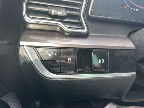 Used 2023 Kia Sportage EX AWD/4WD image 34