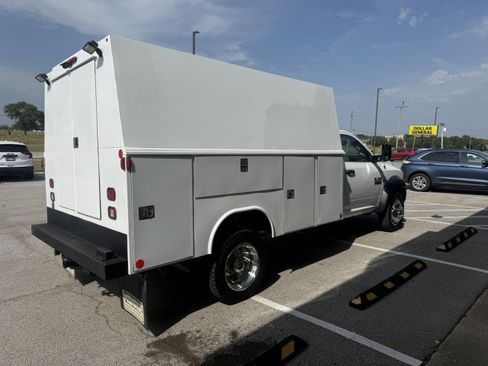 Used 2015 RAM 4500 SLT w/ Quick Order Package 29G SLT RWD image 2