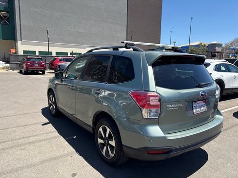 Used 2018 Subaru Forester 2.5i Premium AWD/4WD image 9