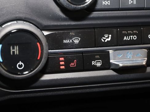 Used 2024 Ford Bronco Badlands image 8